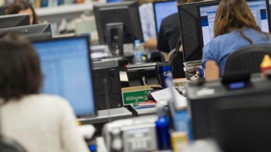 Ponen fecha límite para que toda administración pública vuelva a la presencialidad