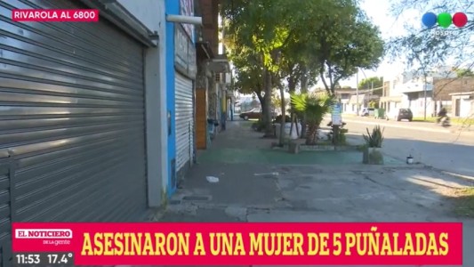 Brutal femicidio en Rivarola al 6800: la apuñalaron 5 veces en el cuello