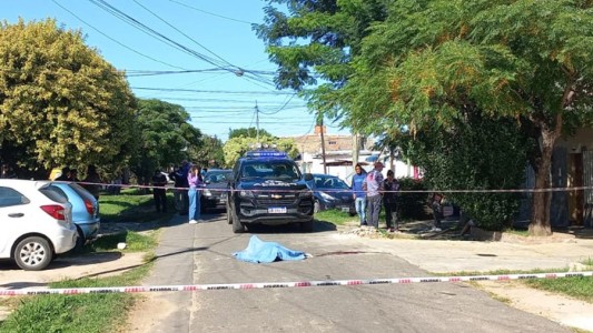 Horror en zona sur: iban a la escuela y lo mataron delante de su hija de 4 años