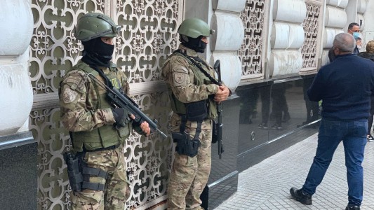 Allanaron la sede del Sindicato de Obras Sanitarias