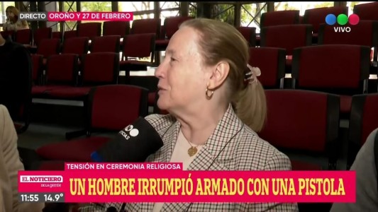 Un hombre irrumpió armado en el escenario de una iglesia evangélica