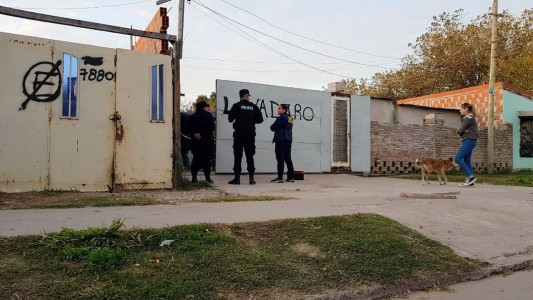 Crimen 104 en Rosario: mataron a un pibe de 18 años de un tiro en la cabeza