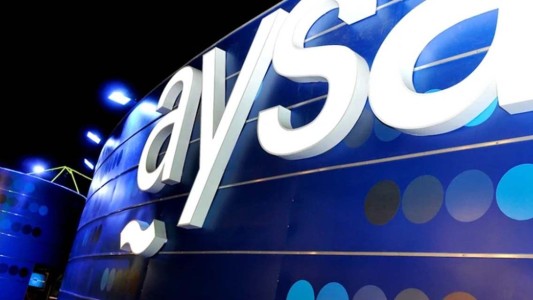 El Gobierno convocó a una audiencia pública para aumentar la tarifa del agua de AySA