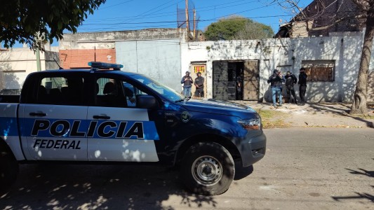 Detuvieron a cuatro hombres por un posible secuestro extorsivo de una niña y su madre