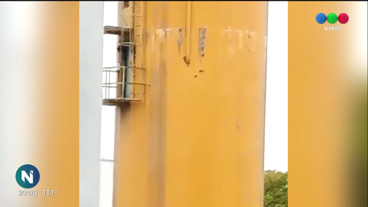 Temor en todo un barrio por la pérdida de un tanque de agua de Rouillón y Bv. Seguí