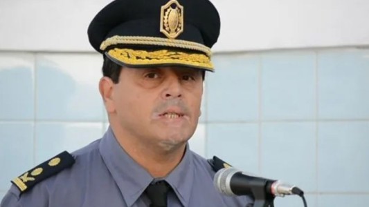 Condenaron a ex jefe de la Policía de Rosario por quitar custodia de edificios baleados