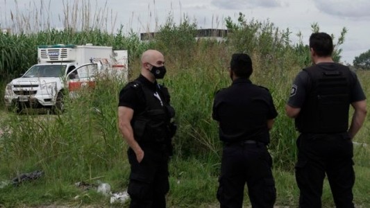 Investigan crimen tras hallazgo de un cuerpo en las afueras de Rosario