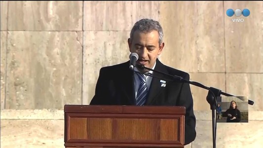 Javkin: “Esta ciudad que quiere ser de paz, vive amenazada por bandas mafiosas”