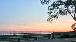 Viernes frío con cielo despejado