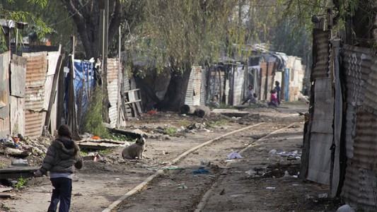 Otro crimen mafioso: lo acribillaron a tiros en el interior de un auto