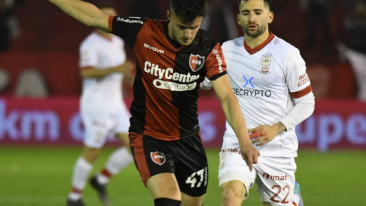 Newells perdió en su visita a Huracán
