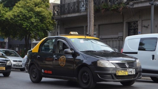 Taxistas piden un aumento desdoblado de la tarifa