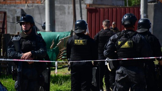 Una mujer policía le pegó un tiro en la cabeza a un vecino en Nuevo Alberdi