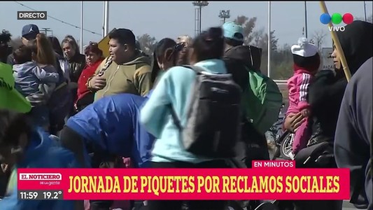 Caos de tránsito: Organizaciones sociales realizan ocho piquetes en Rosario