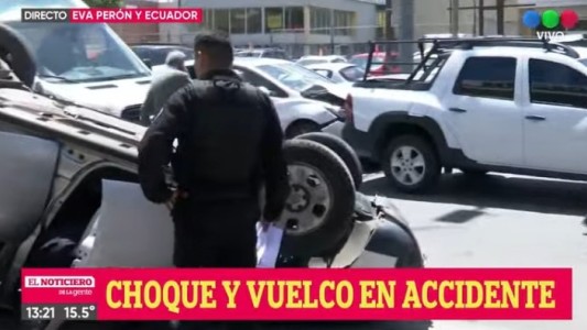 Choque y vuelco en Eva Perón y Ecuador