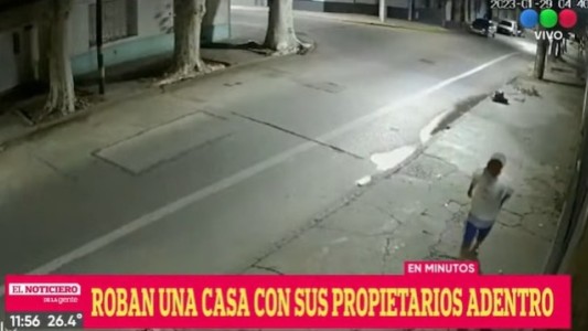 Robo a una mujer embarazada en Victor Mercante al 1100