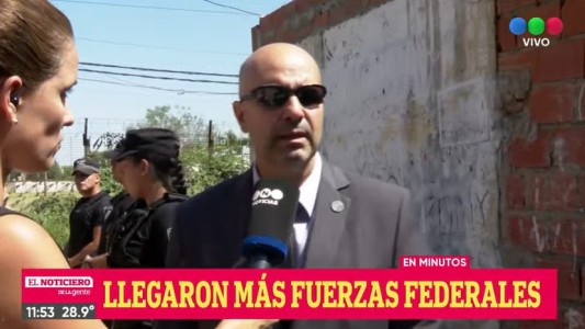 Cinco patrulleros y 60 policías tras pueblada de vecinos contra los narcos