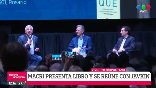 Macri presentó su libro en Rosario y se reunió con Javkin