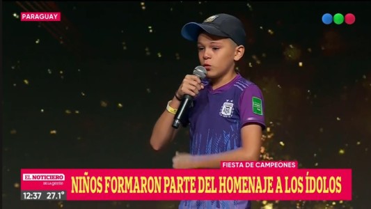 Homenaje a los Campeones: José, un nene salteño, hizo llorar a la mayoría del equipo