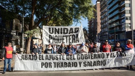Movilización y acampe piquetero en Rosario