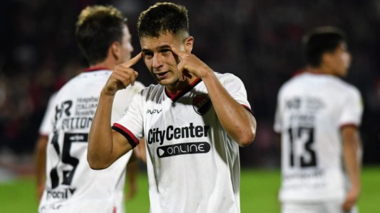 Newell’s derrotó a Arsenal con doblete de Sordo