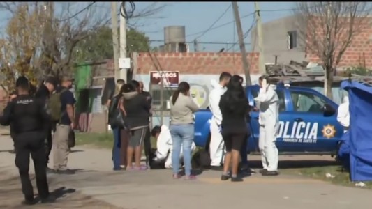 Asesinaron a una joven de 21 años de una puñalada en el cuello