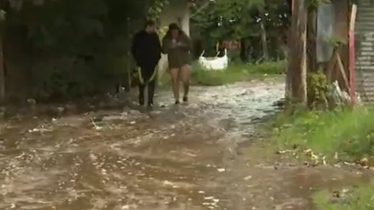 El drama de un barrio de la región que quedó totalmente bajo el agua