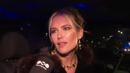 Valeria Mazza se cruzó con Maxi Rodríguez en la previa del partido despedida