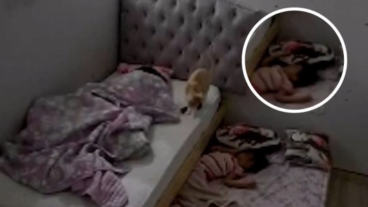 Espeluznante video: un “fantasma” arrastró a una nena mientras dormía