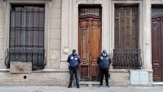 Vendían droga a media cuadra de una sede de la Policía Federal