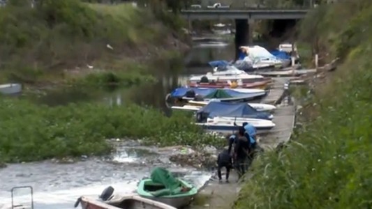 Mugre en el arroyo Ludueña: "Vinieron a limpiar por las elecciones"