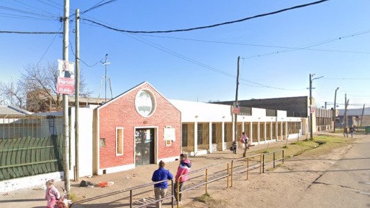 Hasta las lágrimas: emocionante audio de una docente de la escuela amenazada en Las Flores