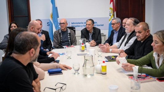 El Gobierno y los docentes analizan extender un acuerdo paritario hasta fin de año