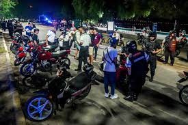 Cierran puestos de venta ilegal de alcohol y remiten motos al corralón en La Florida