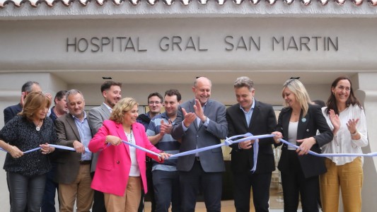 Perotti inauguró obras en los hospitales de Firmat y San Jorge