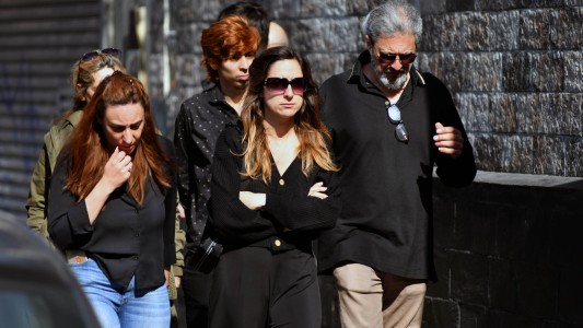 Lágrimas, bronca y dolor en la despedida del ingeniero asesinado en Palermo