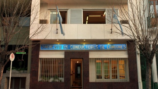 La palabra del abogado de Camioneros tras el ataque a balazos a la sede del sindicato