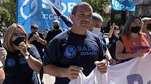 Docentes esperan cobrar la diferencia salarial por la cláusula gatillo