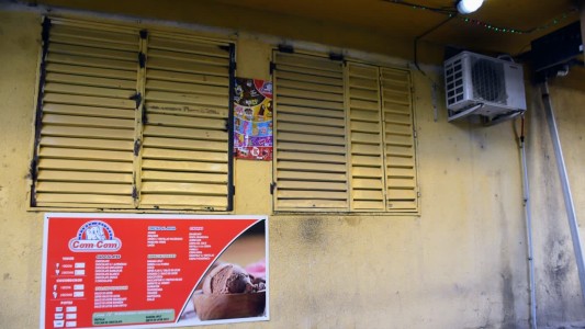 Balearon a un kiosquero de 56 años en zona oeste