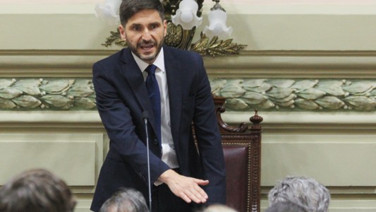 Asumió Maximiliano Pullaro como Gobernador con anuncios claves en seguridad, educación y producción