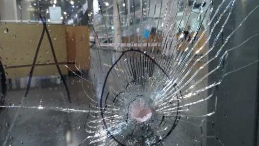 Balearon el HECA y dejaron una nota con Pullaro