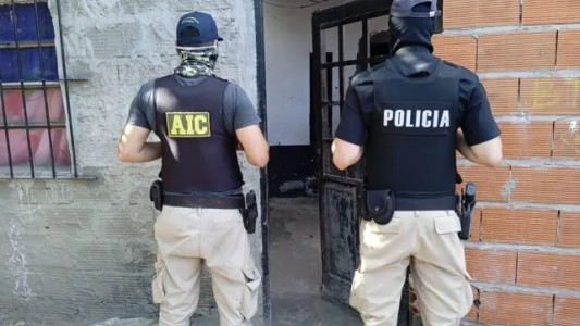 Detuvieron a la esposa de Guille Cantero durante allanamientos en Rosario y Funes