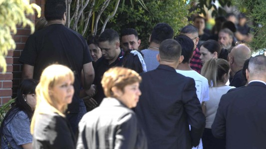 Crimen de Uma: Familiares y amigos le dan el último adiós