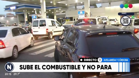 Largas colas en estaciones de servicio, ante inminente aumento de combustibles