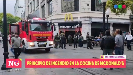 Principio de incendio en una fritera de un Mc Donald's