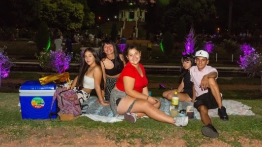 El primer picnic nocturno llega al Rosedal del parque de la Independencia