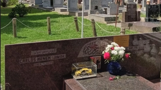 Profanaron las tumbas de Menem y su hijo en el Cementerio Islámico