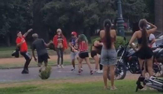 Los hinchas de Godoy Cruz y Colo Colo protagonizaron incidentes en la previa del debut en la Copa Libertadores