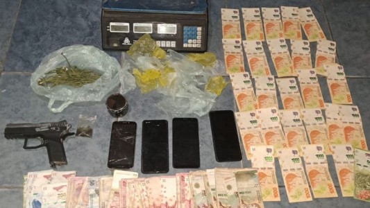 Diez allanamientos en Álvarez y Piñero por una causa de drogas