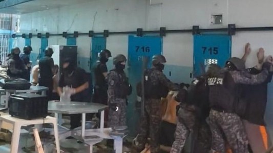 Requisa sorpresiva en pabellones de Piñero